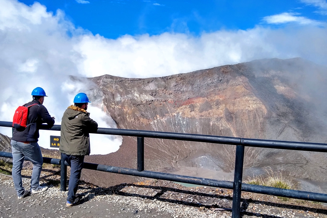 Visitar el Parque Nacional Volcán Turrialba te dejará con vistas impresionantes. Fotografía: ©Alejandro Calderón
