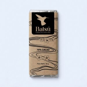 Barra de chocolate Batsú 70% cacao de 30 g en envoltura de papel kraft.